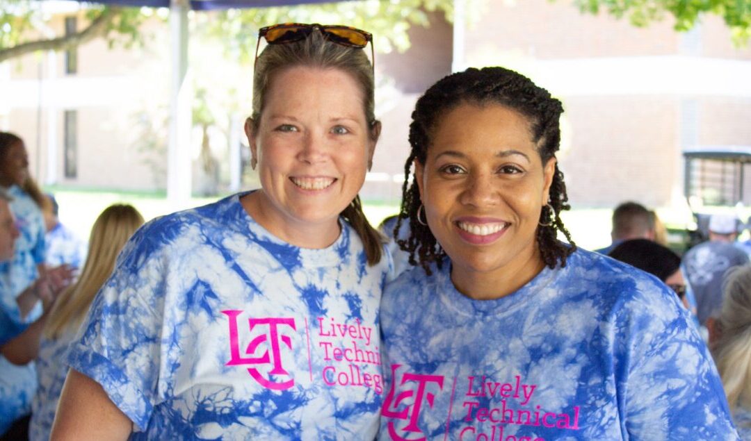 The Ultimate Guide to Ordering Custom Printed T-Shirts